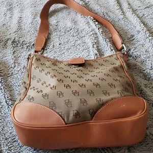 Dooney & Bourke